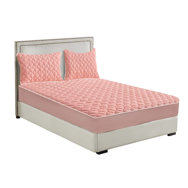 Pink Quilted Fleece Mattress Cover Set With Pillowcases Polyester 153cm Wide