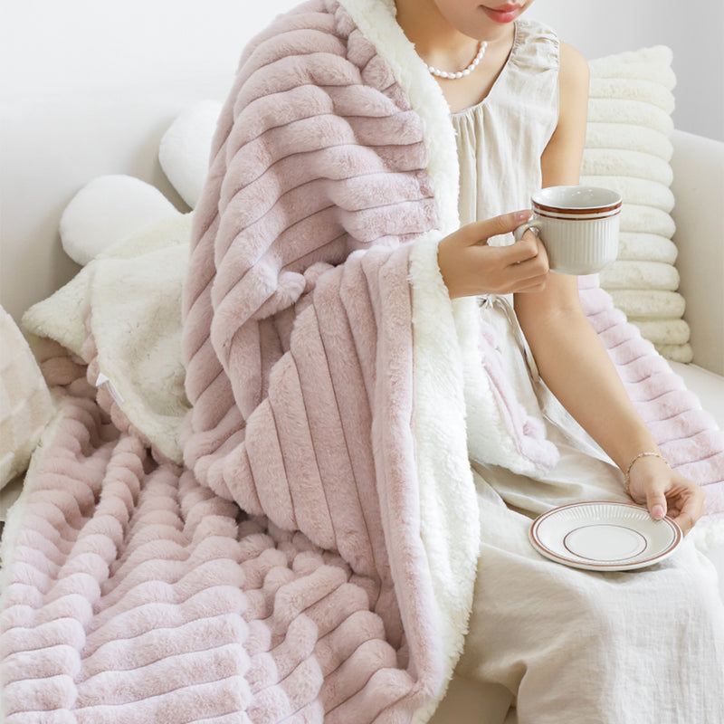 Milk Velvet Throw Blanket 150x200cm Polyester Bean Paste Pink Luxuriously Soft