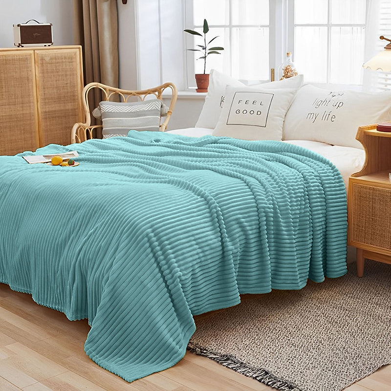 Thin Throw Blanket Flannel Polyester 200x230Cm Lightweight Sky Blue