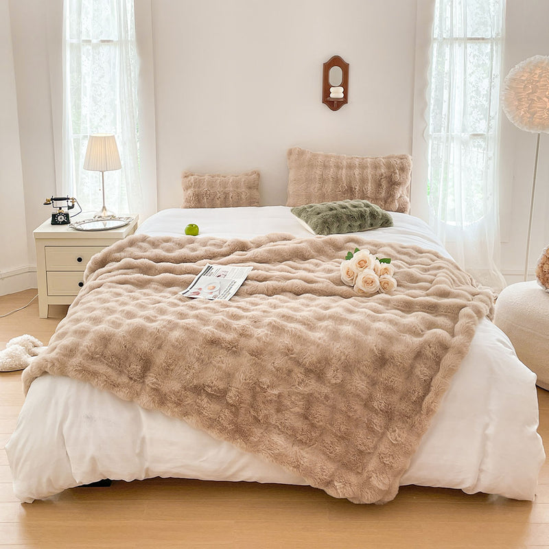 Polyester Faux Fur Throw Blanket 200x230cm Super Soft Fluffy Light Camel