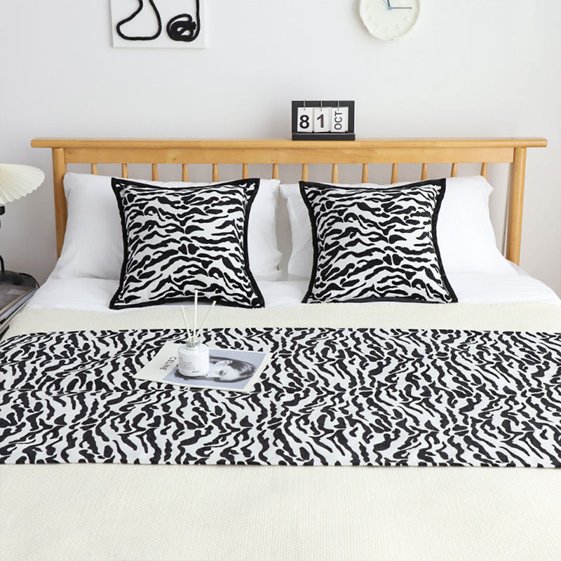Queen Bed Scarf Runner Set of 3 Black Polyester 70x210cm With 2 Cushions