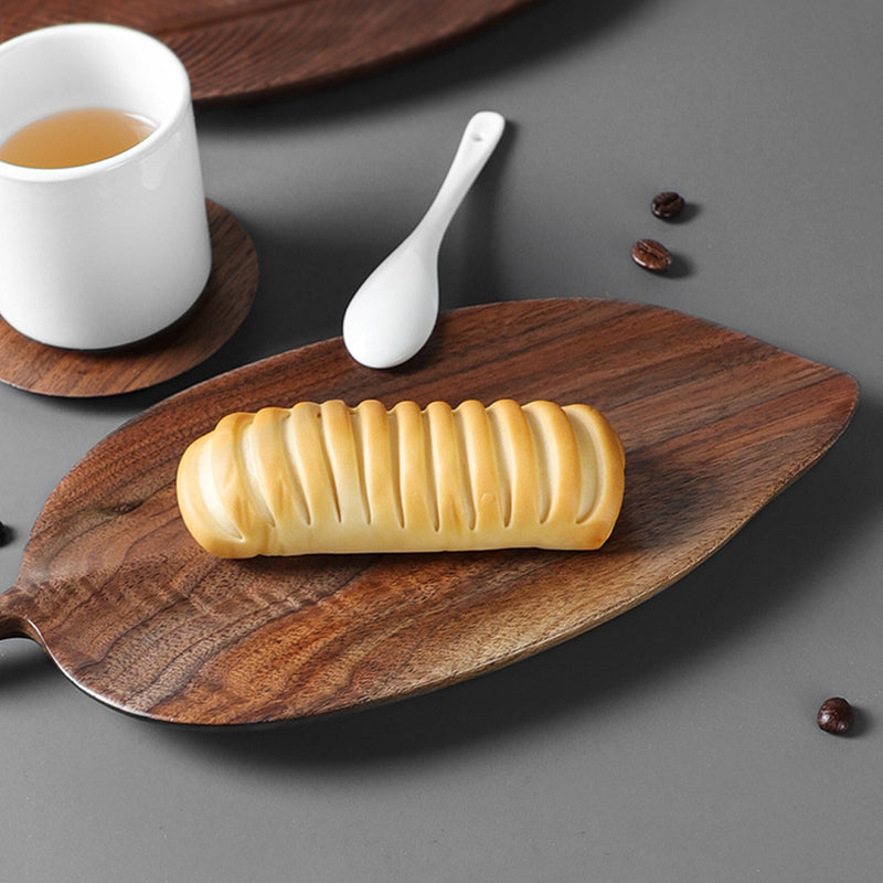 Set of 2 Acacia Wood Leaf Shape Serving Trays Small 25cm Medium 38cm Walnut