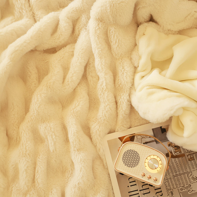 150x200cm Faux Rabbit Fur Throw Blanket Double Layer White Polyester Plush