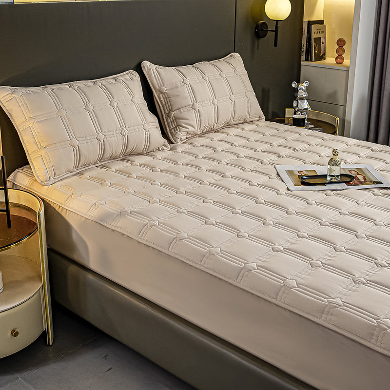2X Beige Polyester Quilted Stretch Mattress Cover 203x183x40cm 4 Pillow Covers