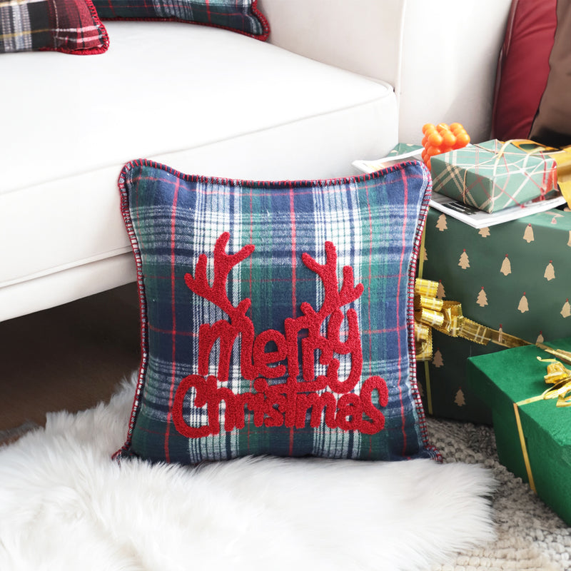 2X Plush Polyester Throw Pillow 45x45cm Christmas Plaid Antler Design Multicolor