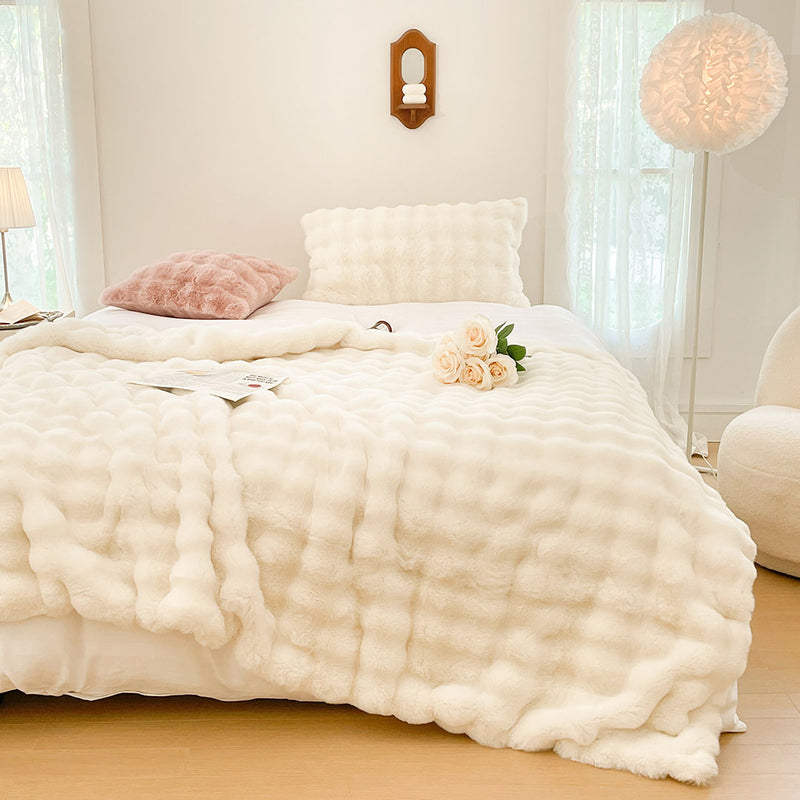 Faux Fur Throw Blanket 200x230cm Creamy White Polyester Super Soft Washable