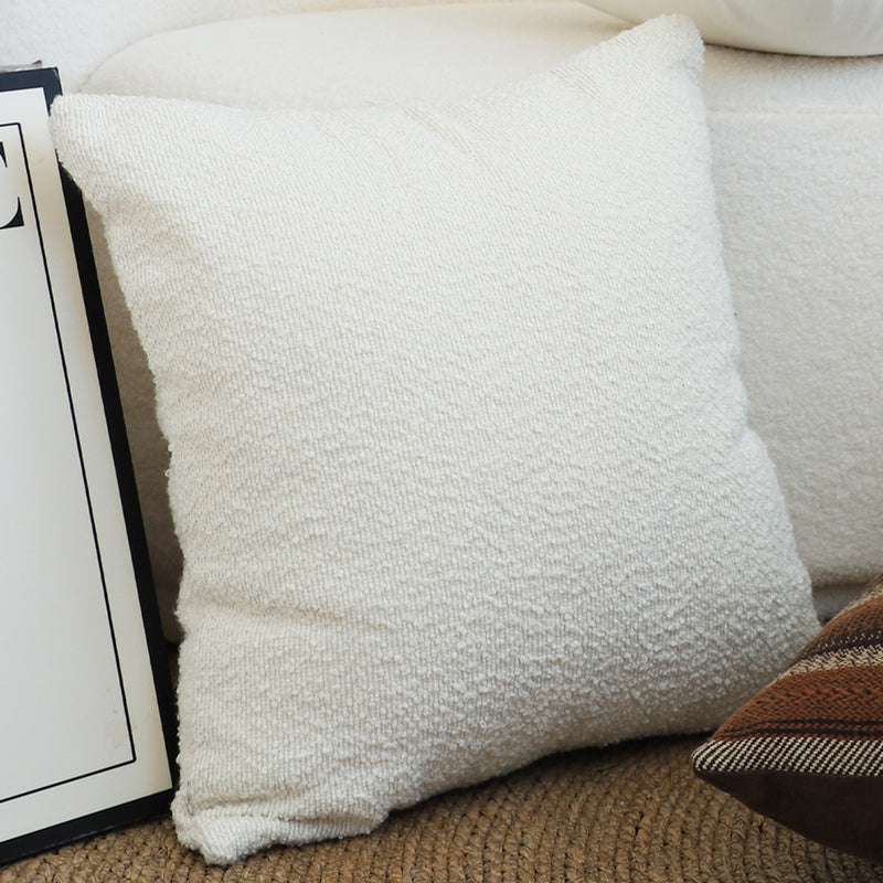50x50x18cm White Throw Pillow Polyester Cotton Blend Plush Durable