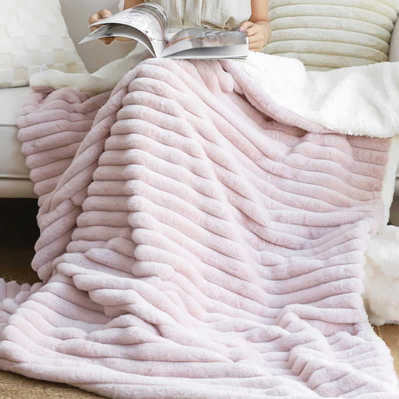 Milk Velvet Throw Blanket 150x200cm Polyester Bean Paste Pink Luxuriously Soft