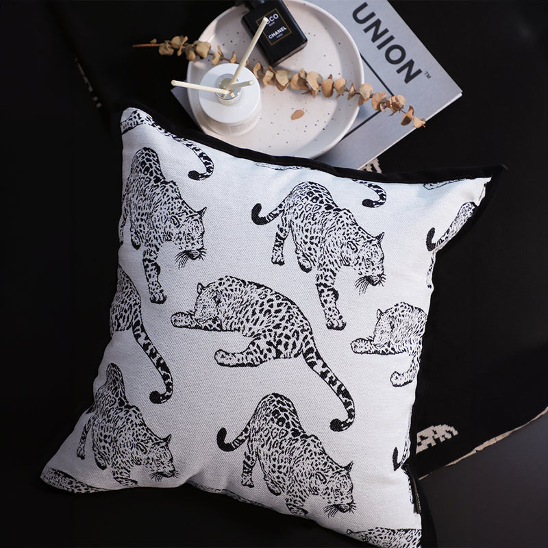 2X 45cm Throw Pillow Fleece Leopard Design White Black Decorative Cushion
