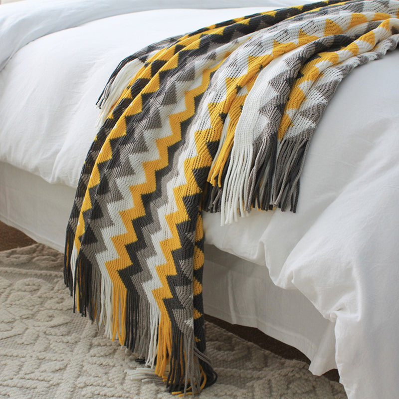 Throw Blanket Acrylic Knitted Zigzag Striped 130x170cm Fringed Yellow