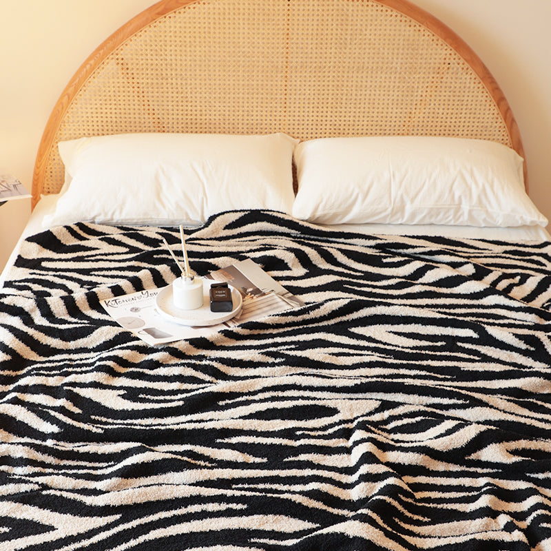 Throw Blanket Polyester 130x170cm Black White Zebra Print Half Fleece Lightweight