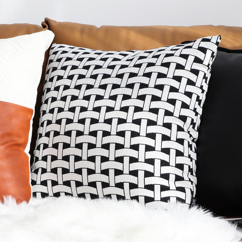 50x50x18Cm Thick Throw Pillow Polyester Fiber Cotton Fill Black And White