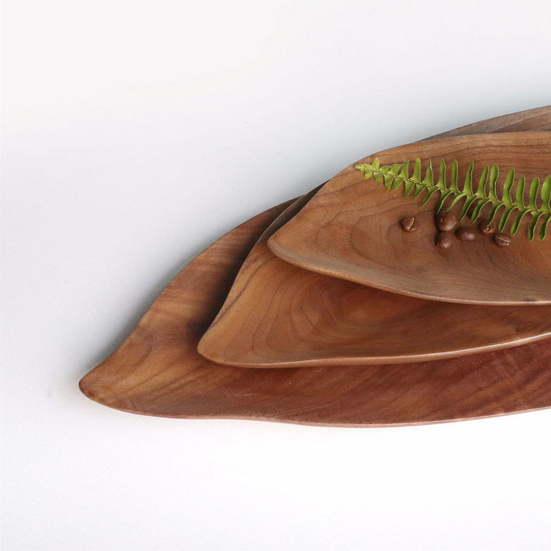 Set of 2 Acacia Wood Leaf Shape Serving Trays Small 25cm Medium 38cm Walnut