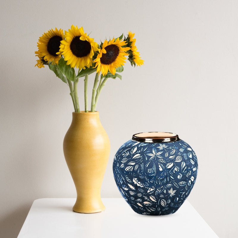Small Blue Ceramic Flower Vase Elegant 21x22cm Home Decor Accent Piece
