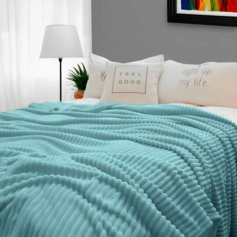 Sky Blue Flannel Polyester Thin Throw Blanket 200x230cm Lightweight Cozy Fleece