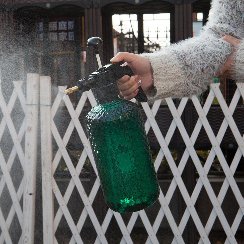 2 Liter Mist Spray Bottle Adjustable Nozzle Ergonomic Handle Green Plastic