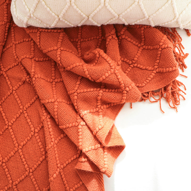 Red Diamond Pattern Knitted Throw Blanket 100% Acrylic 130x230cm with Tassels