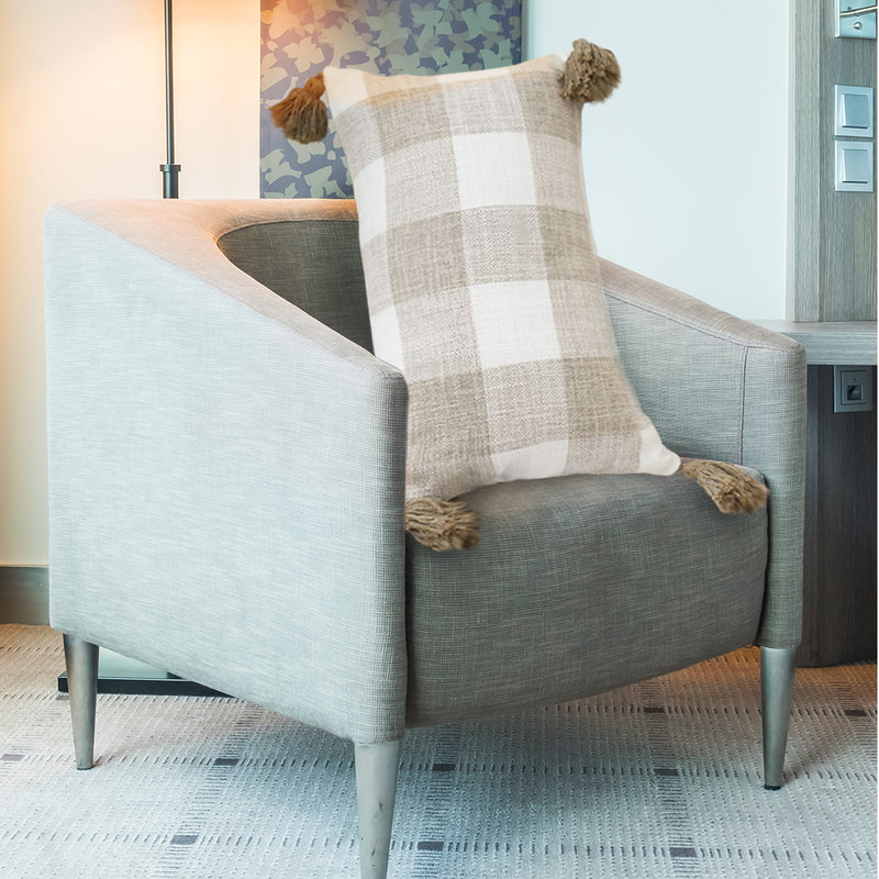 2X Velvet Lumbar Pillow 30 X 50 Cm Plush Caramel White Plaid Farmhouse