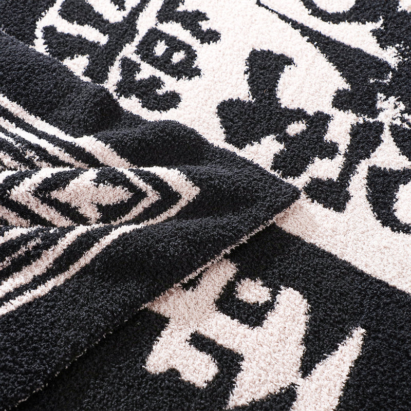 2X 130x160cm Plush Polyester Throw Blanket Black And White Limited Edition
