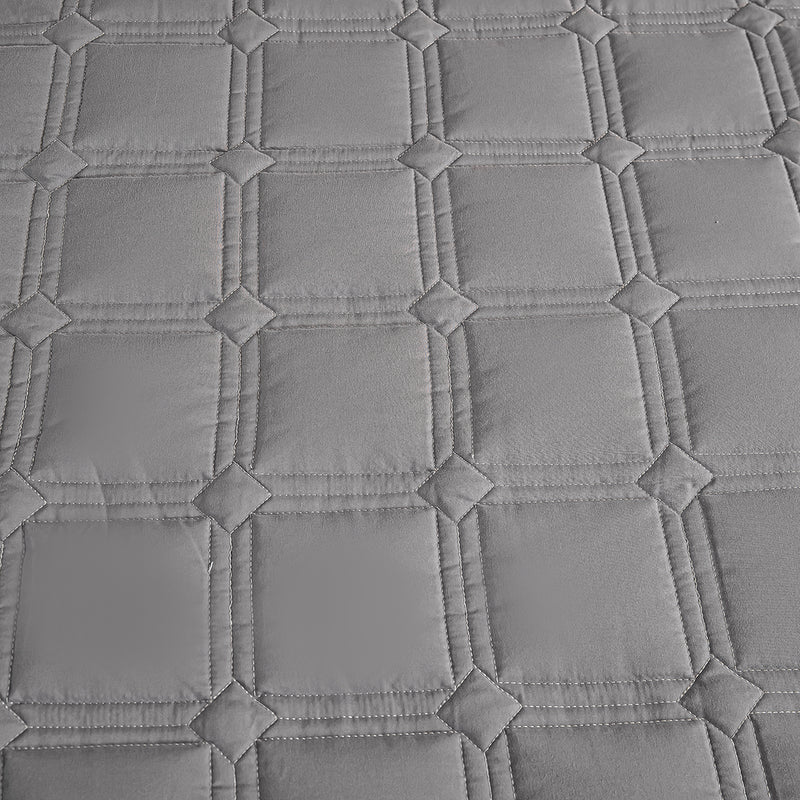 Grey Quilted Stretchable Mattress Cover 183cm Polyester With 2 Pillow Covers
