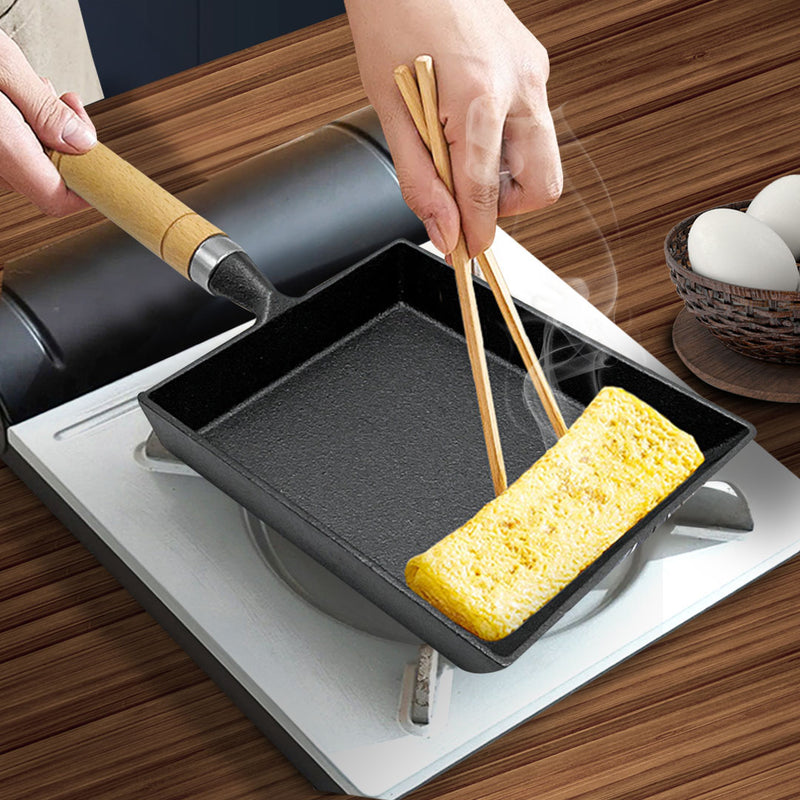 Cast Iron Tamagoyaki Omelette Fry Pan Non-Stick Skillet With Wooden Handle