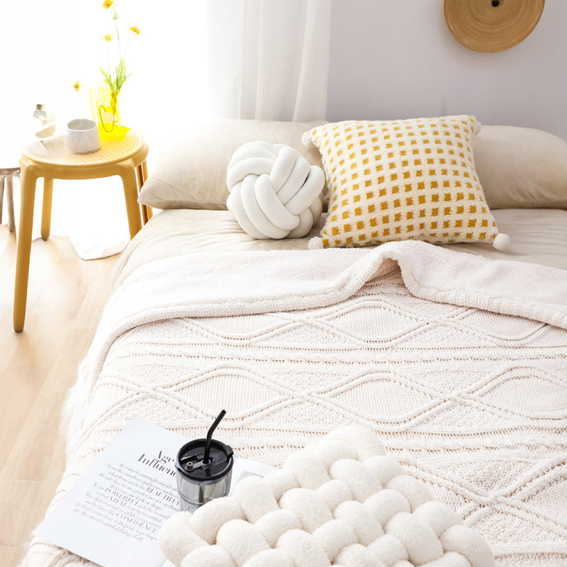 Throw Blanket 200X230cm Chenille Fleece Reversible Knitted One Side White Suede