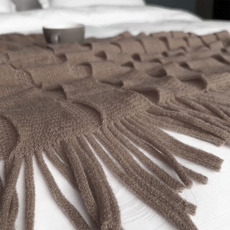 Textured Knitted Throw Blanket 100% Acrylic 130x170cm Coffee Tassels
