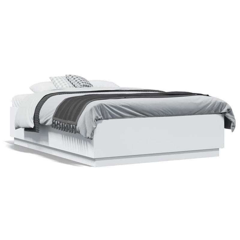 vidaXL Bed Frame without Mattress White 135x190 cm