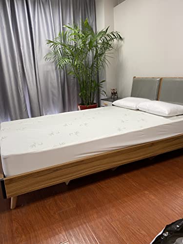 Gominimo Bamboo Jacquard Mattress Protector Queen